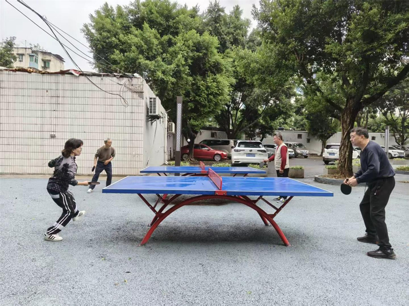 莲花街道：废弃绿地变身老年“幸福乐园”
