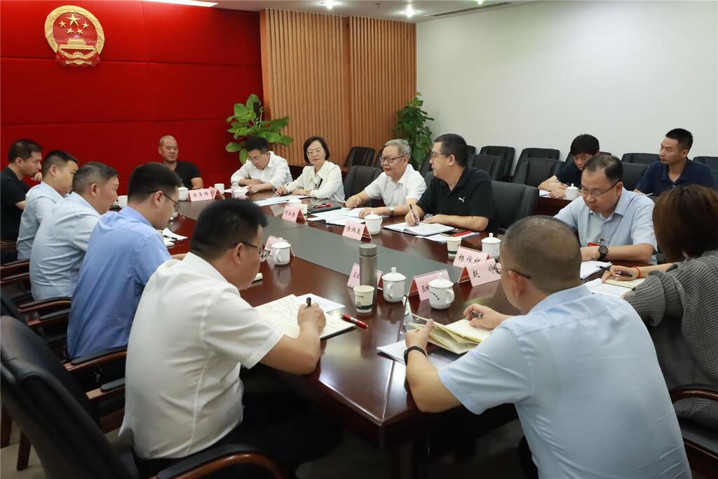 市六届人大代表巴南联系组召开2025年第三季度代表活动座谈会