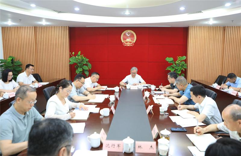 巴南区人大常委会党组理论学习中心组（扩大）2026年第四次专题学习会召开